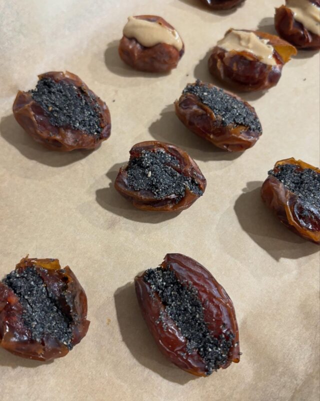 Black Sesame stuffed Dates🖤

My favorite snack these days: Dates stuffed with black sesame coated in dark chocolate. So easy to make! 
✨Dates in Ayurveda are considered an ojas building food and nutrient dense to strengthen the blood and qi!

🖤Hei Zhi Ma | Black Sesame Seeds are sweet, and are neutral in temperature. Black sesame seeds are revered in traditional Chinese medicine because of its ability to nourish Kidney jing. It is said to reverse greying and hair loss! A seed high in nutrients and antioxidants, it is known to nourish the blood and moistens dryness in the intestines combatting constipation.

You’ll need: 

🤎Dates
🤎Dark chocolate of choice
🤎Black sesame paste ( black sesame seeds, honey, olive oil)

🖤Black Sesame Paste:

Toast the seeds until it gives off a bit of aroma. Then grind up 1 cup of black sesame with 2-3 Tbs of honey and 1/4 cup of olive oil until you reach a pasty consistency. * You can adjust the ingredients to your liking.

How to make:

Once you have the paste made, stuff dates and then dip them in melted dark chocolate. Place them on parchment paper and stick in the fridge for 10 min or until they’re ready to eat. I usually leave them in the fridge until ready to eat.

Enjoy🖤😌