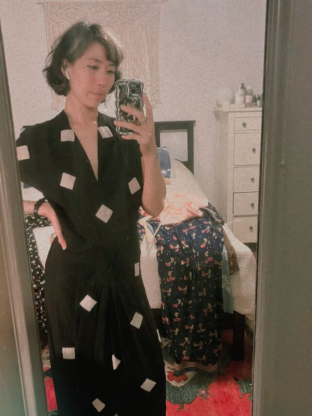 Birthday tings☺️🔪🎂✨

It’s been a fun and full week of bday celebrations! So grateful to everyone for making my bday so special🥰Grateful for community, for friendship, for family, for health…So much to be thankful for EVERDAY🙏🏼It’s a blessings to be free and happy✨, and it’s been a joy to share this moment in time with all of you☺️❤️

The crepe matcha lavendar cake tho💜💚 @jeshicawang and the duck!! And all the tings👏🏼