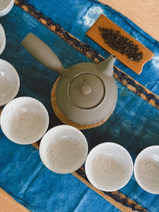 Tea & Tango is back!!!!🤍

Come get your meditation and movement on this ✨Sunday June 14th, 730-930pm @pieterperformancespace for a special evening series!😌

Enjoy a meditative tea experience to ground & center with @jennyahnwellness followed by a guided tango flow with @dancingjennifer to continue embodying presence within mind/body. Well close with a short practica so you have time to integrate the evening practices. 

Link in Bio to sign up!!!

We look forward to seeing you there!
@tea_and_tango